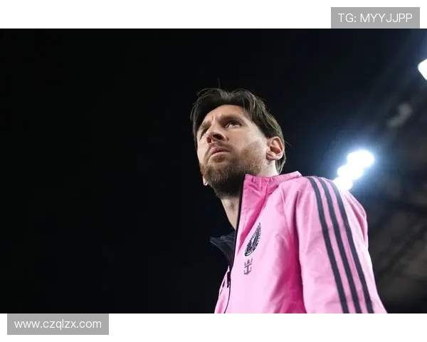 梅西加盟迈阿密国际后首次亮相，带领球队逆袭获胜引爆全场热情