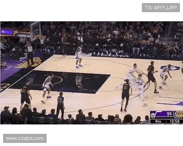 NBA赛季动态：詹姆斯创纪录全能表现 湖人击败勇士重回季后赛竞争行列